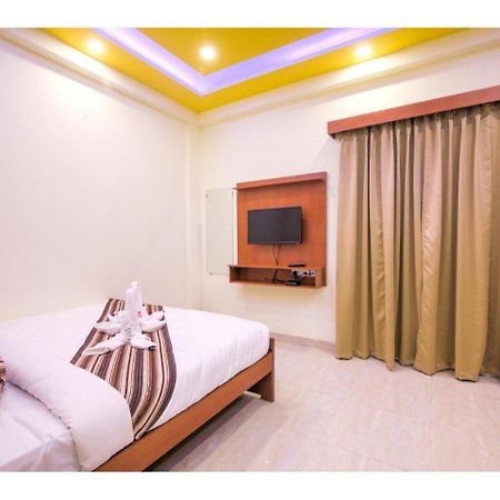 Bed and Breakfast Kusum House Велика Нойда Екстер'єр фото